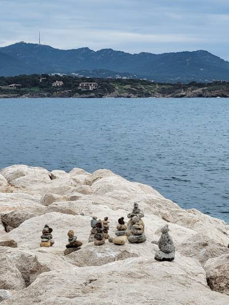 location en aout d'un appartement climatisé au bord de la mer dans le var près de sanary