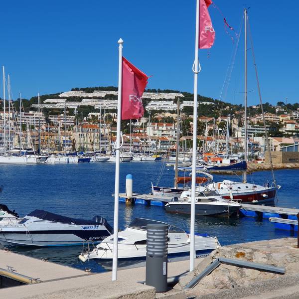 réserver des vacances près de la mer à Bandol en juin pour faire du golf