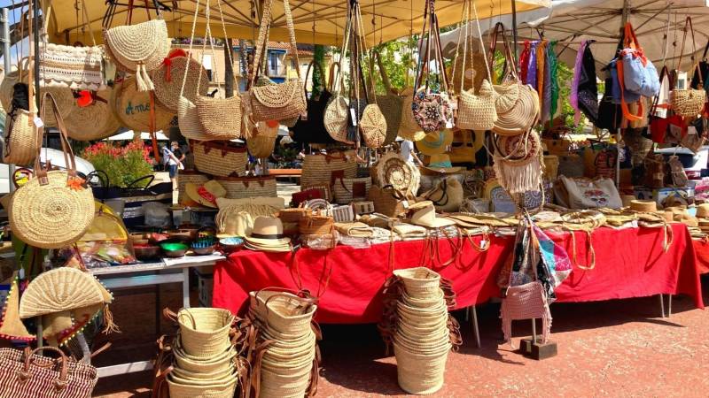 profitez de vos vacances à Bandol pour découvrir les marchés provençaux