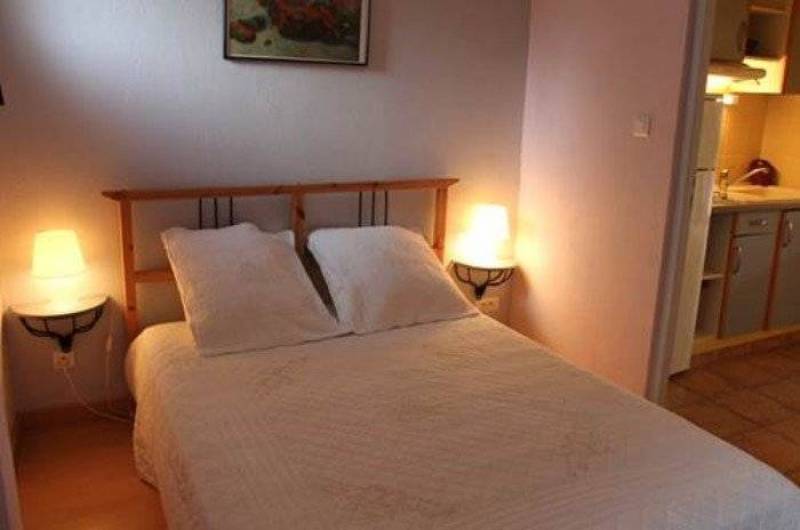 Louer dans une résidence avec piscine Bandol Sanary